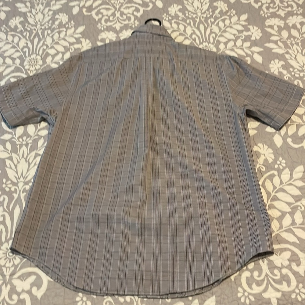 Men’s medium button up - Picture 8 of 12